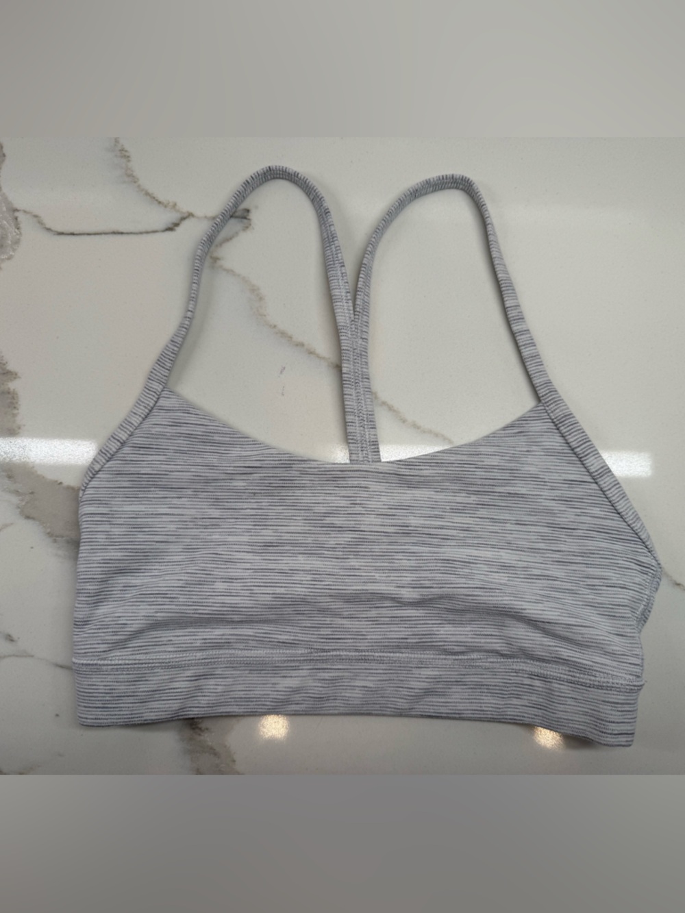 Lululemon Flow Y Sports Bra Women's Size 4 🩶Heather Gray 🩶